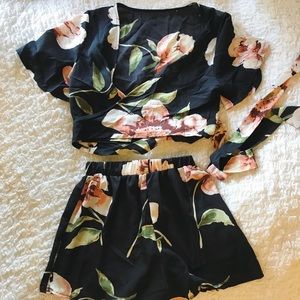 Floral two piece set, never worn!